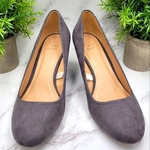 A new day gray wedges